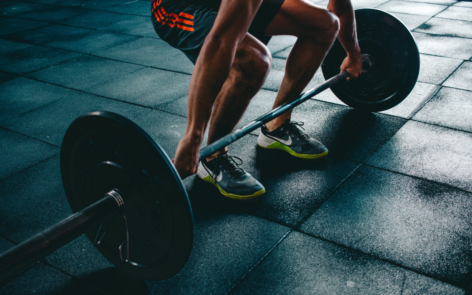 What are the causes of DOMS?